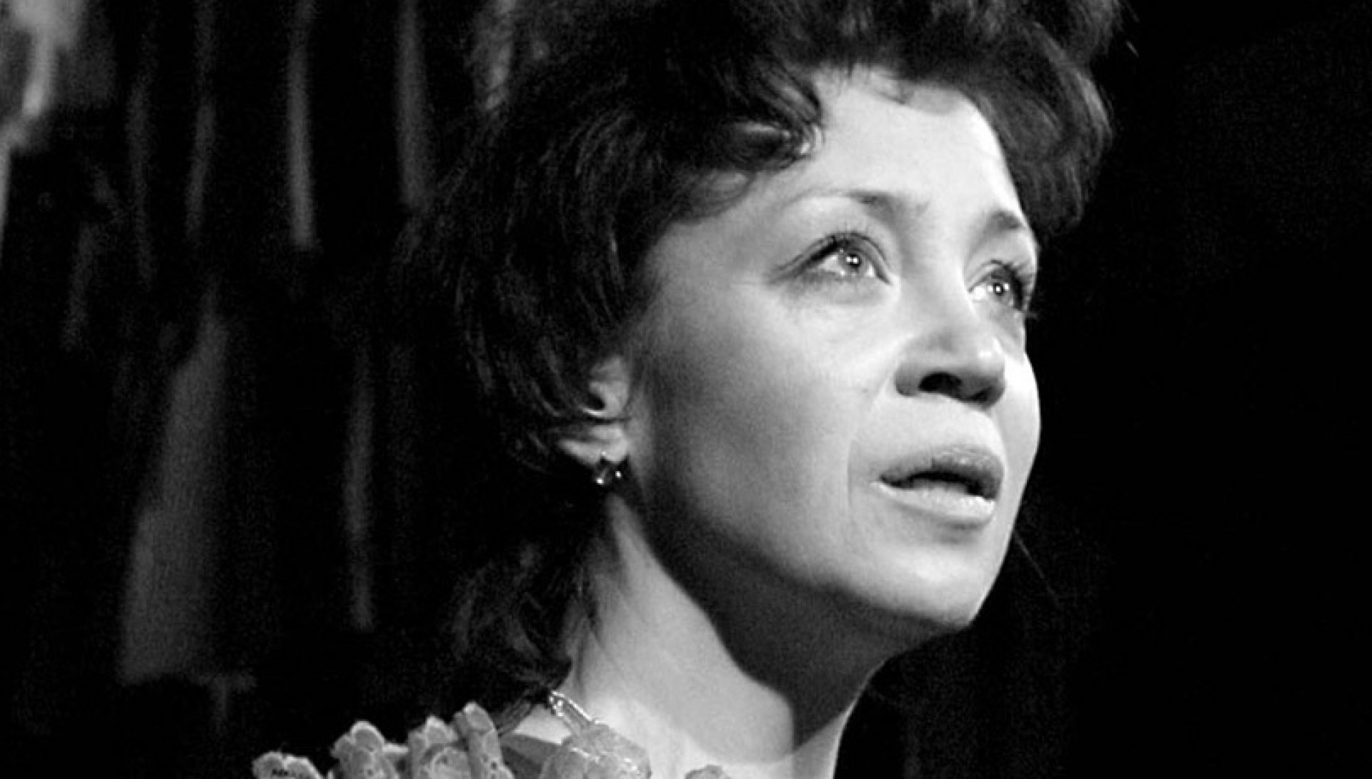 Хардкор топтық секс аналмен