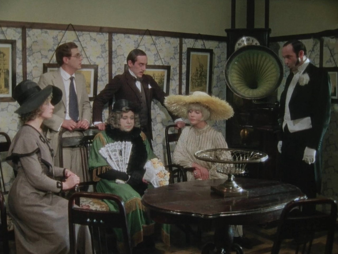 Здравствуйте, я ваша тётя!