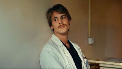 Всех вылечат: 7 знаменитых врачей из нашего кино