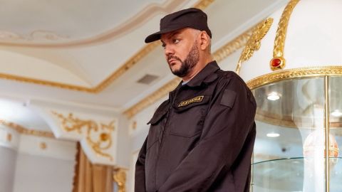 ТЕСТ: Угадаете ли вы, из какого фильма певец?