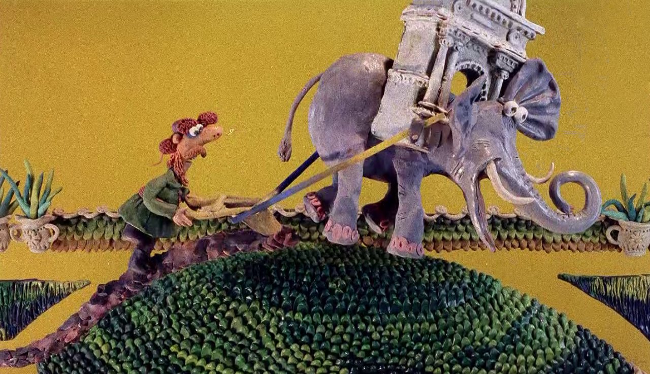 Падал прошлогодний снег