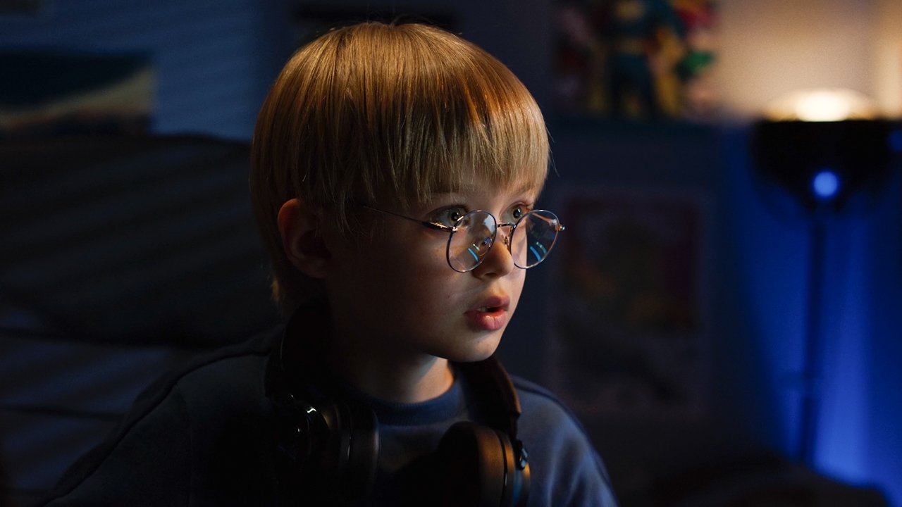 Не одна дома